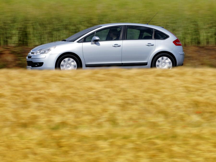  Citroen C4 BioFlex 2004 года  (фото 8 из 9)